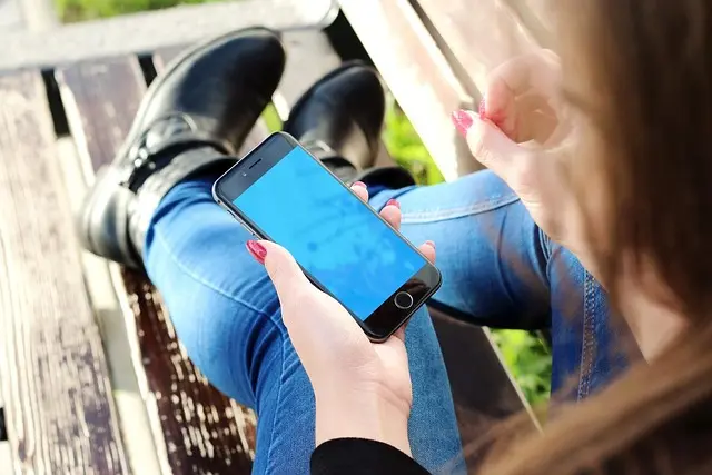 Jak technologia zmienia oblicze komunikacji?