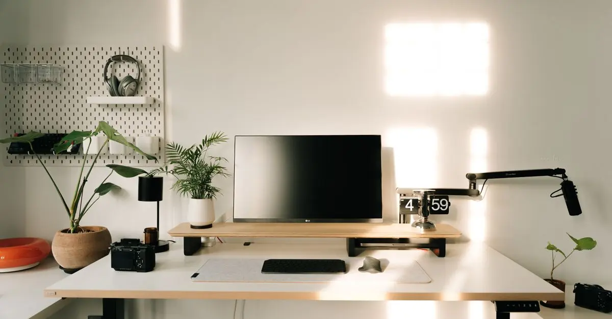Jak nowoczesna technologia zmienia nasze podejście do pracy?